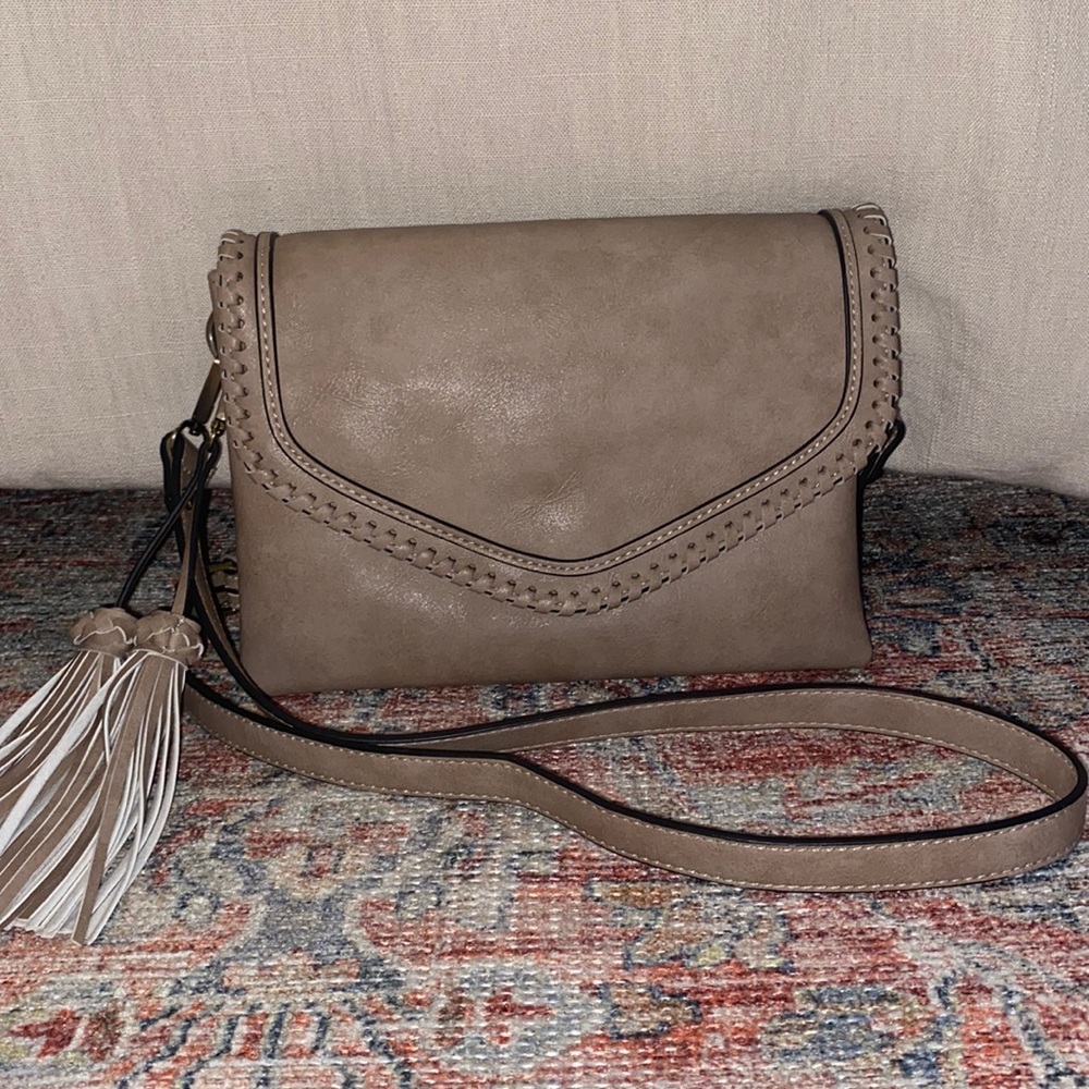Tan Faux leather purse